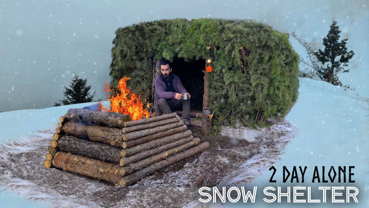 Building Snow Shelter - No Tent Bushcraft Camping - Snow Camping Alone