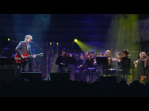 Neil Finn - One Step Ahead (live with strings, Auckland 2015)