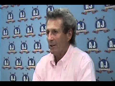 Tretiak and Henderson Sign In-Store 27 July, 2010