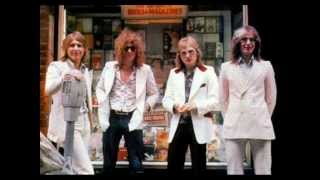 Mott The Hoople - (There's An) Ill Wind Blowing