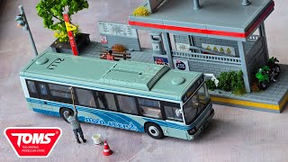 FANTASTIC DIECAST 1/64 SCALE BUS BY TOMICA LIMITED VINTAGE. Unboxing and Review. 