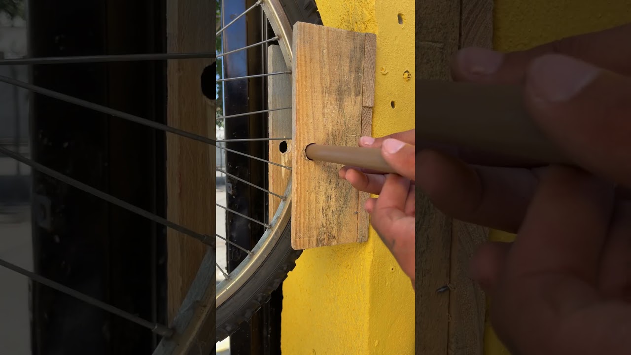 Suporte para pendurar bicicleta 🚲 #bicicleta #diy #facavocemesmo #truques