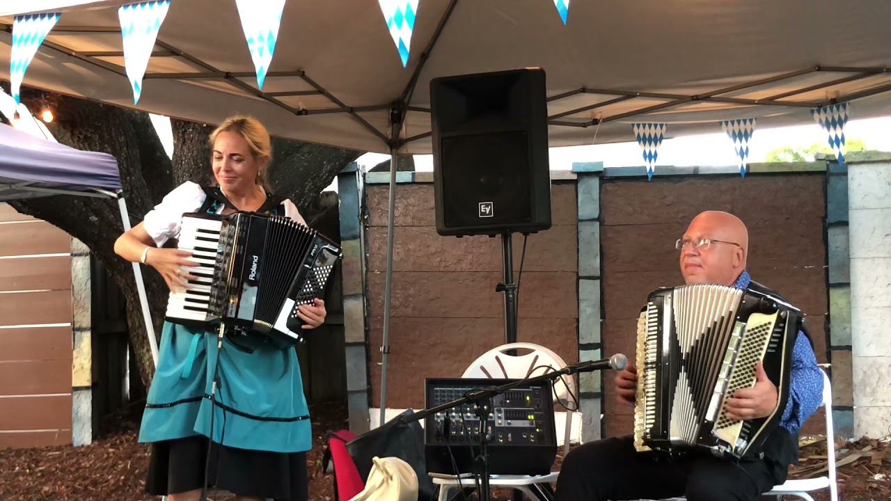 Promotional video thumbnail 6 for Dueling Accordions