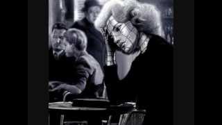 Dela feat Blu-Lucy's And Looseleafs