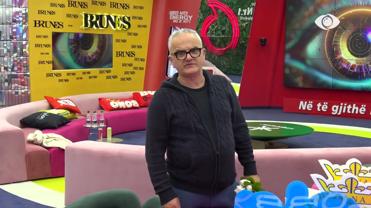 “Analizat i bën bukur ti”/ Kristi-Artanit: Të bëj analizën e fytyrës që ke