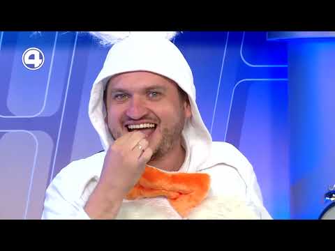 Проглотил серебряную цепь и запил водой: опасный фокус Антона Рукосуева