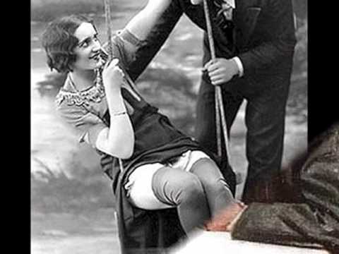 Harry Roy & His Orchestra - Contented, 1933