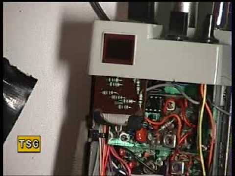 Realistic TRC1001 UK CB radio 3.5W  (Hand portable). Alignment of Transmitter