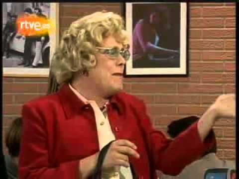 Cruz y Raya- 'Winny Burger (chipi-wini-mini)'_low.mp4