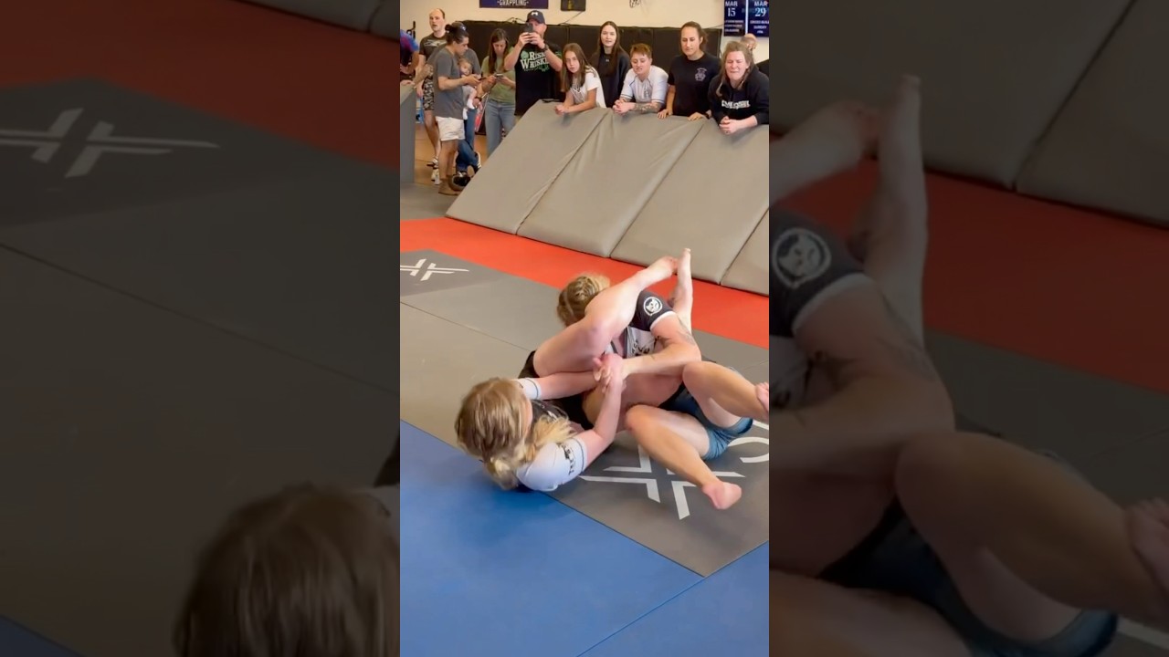 Compete for just $20! Sign up on SmoothComp