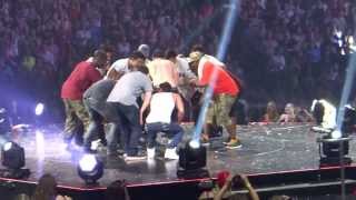 New Kids On the Block in Indy hanging tough/crash finale