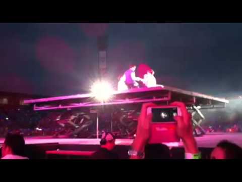 121125 Just the way you are Changmin Kyuhyun Minho