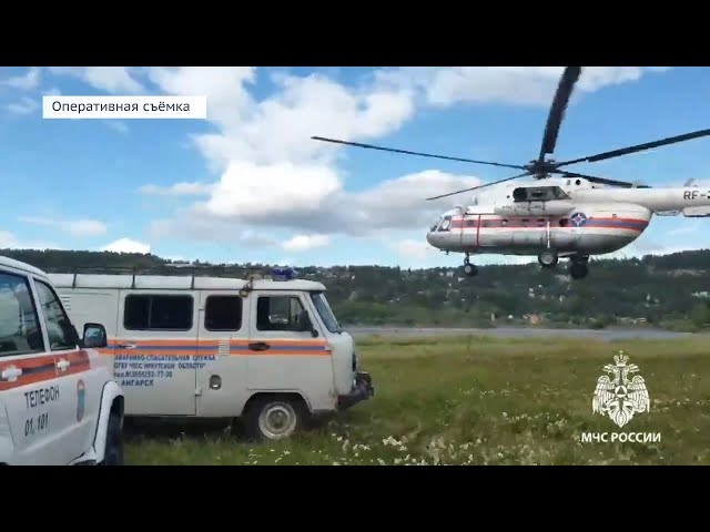 Вертолет на подтоплениях