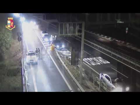 Organizzavano Corse Clandestine Con Auto Private Sull'Autostrada. Sequestri E Perquisizioni