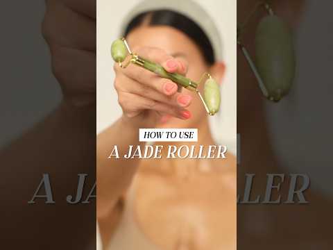 Jade Roller Routine to Smooth Wrinkles & De-Puff Undereyes