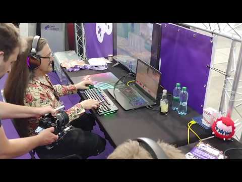 John Romero and Jan Modrak seconds before DOOM battle