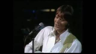 An Evening with Glen Campbell (1977) - Turn Around, Look at Me