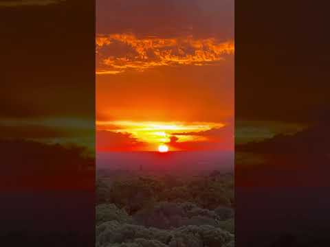 Impresiona este atardecer en el Dique de Nogolí #feedshorts #rutasypaisajes #travel #vistashermosas