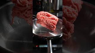 シェフは、そぼろ丼をこう作る。#shorts