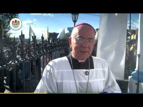“El Apóstol de la Paz”.
