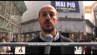 striscione-greenpeace-nella-galleria-umberto