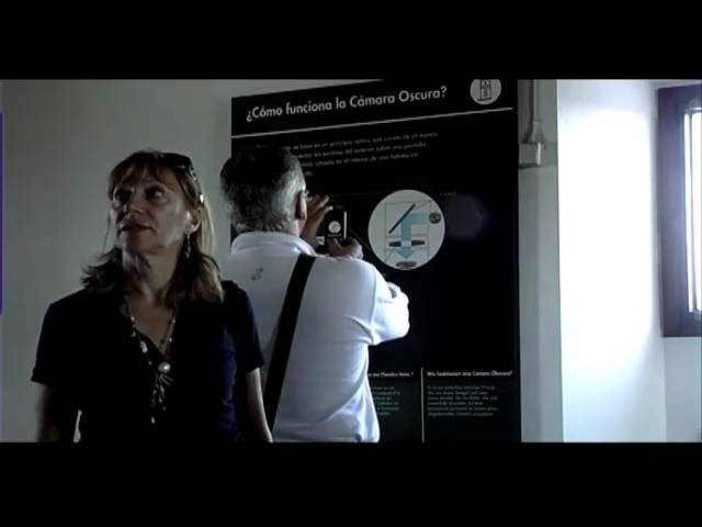 Vídeo relacionado con Lais Puzzle Tejados del Casco Antiguo y de la Catedral de Santa Cruz por la mañana Desde la Torre Tavira en Cádiz, Andalucía, España 2000 Piezas