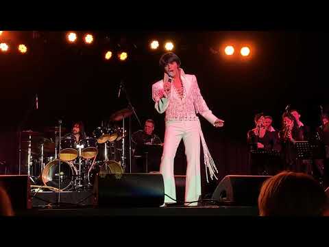 Dean Z's debut in a jumpsuit singing 70's Elvis - Kentucky Rain & In The Ghetto