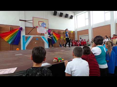 Stefa & Franci - cl.a 7-a A - ZIUA SCOLII