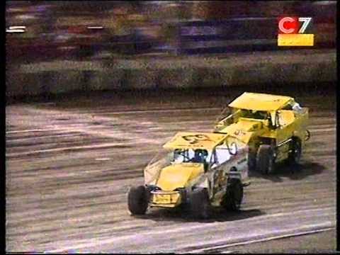 2000 V8 Dirt Modified Feature Race - Claremont Speedway