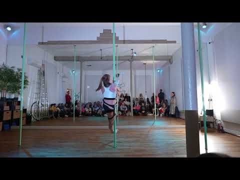 Pole dance on Rammstein (Mutter) - Sylphe