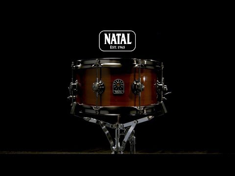 Natal Originals Walnut 13 x 6.5'' Snare Drum, Natural Walnut | Gear4music demo