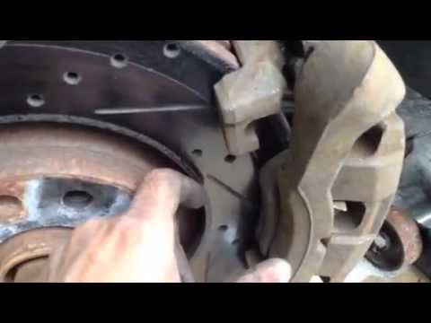 2005 Audi A4 front brake pads replace