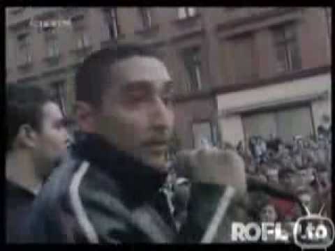 Eko Fresh bekommt Flasche ab