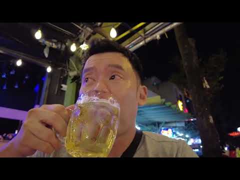 Distrito 4, bairro festivo oculto da cidade de Ho Chi Minh - Rua Quán 3 Cô Tiên Vĩnh Khánh | Vietnam Vlog