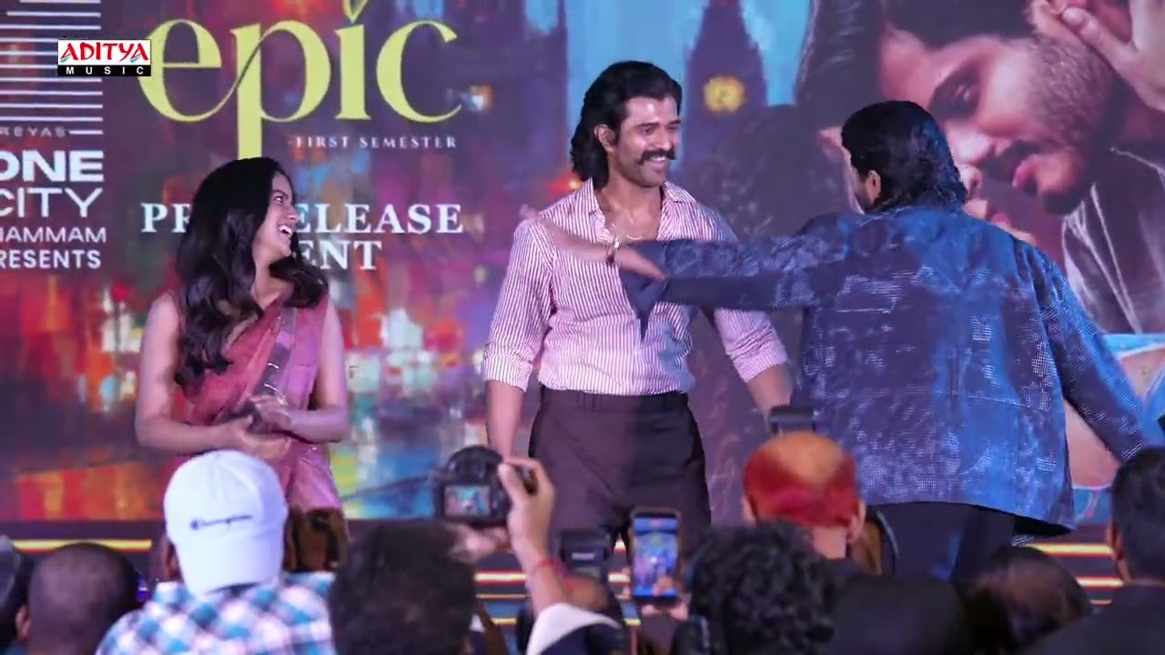 #VijayDeverakonda shakes legs for #Sancharame Song