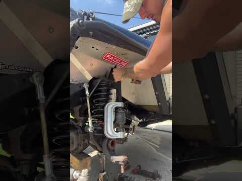 Removing ball joint with harbor freight ball joint press #jeeptj dana 30