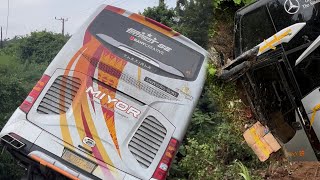 Download lagu Insiden Bus Akap Nyungsep‼️Truck Mundur Hampir Hilang Kendali mp3