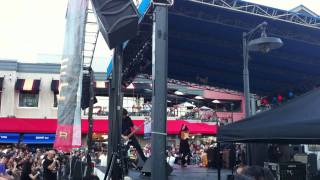 Boyfriend by Screaming Females (Live @ South Street Seaport)