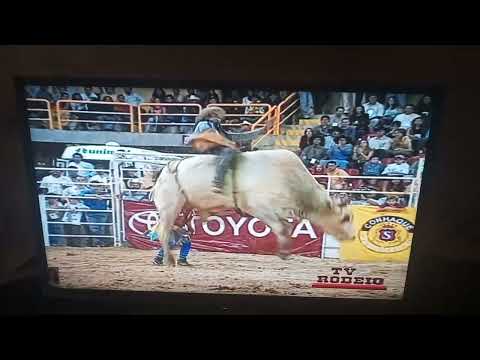 Rogério Ferreira (Pantera) vs Touro Relíquia do patrão Mundial toyota 2001 etapa Goiânia