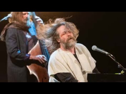 Hothouse Flowers perform 'Don’t Go' | The Tommy Tiernan Show | RTÉ One