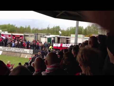 FC United of Manchester V Hednesford play-off final - We can see you sneaking in!!