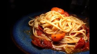 (1分鐘學煮）番茄鯷魚意粉 Tomato and Anchovy Pasta
