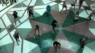 preview picture of video 'FLASHMOB!!! By Breathe Health Club Toowoomba 19/05/2012 (HD)'