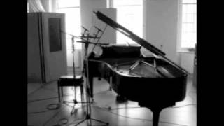 Angizia - Kapitel V. Schellenklingeln / Vom Kurzen Leben Fast Verschneiter Gruner Trauben Pt. I