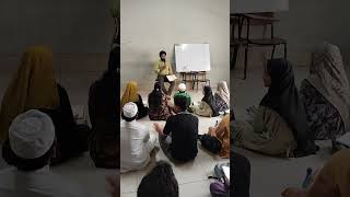 প্রমিত বাংলা বিষয়ে ক্লাস নিচ্ছেন হাসান মাহাদী স্যার