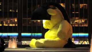 Video: Urs Fischer, Untitled (Lamp/Bear)