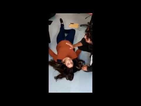 NO CREÍA EN LA HIPNOSIS Y MIRA COMO ACABÓ(Abraham Gomez hipnotista)