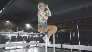 Лариса и стриптиз | ЯЖЕМАТЬ
