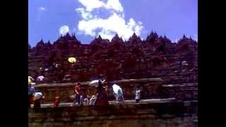 preview picture of video 'Candi Borobudur (Borobudur Temple)'
