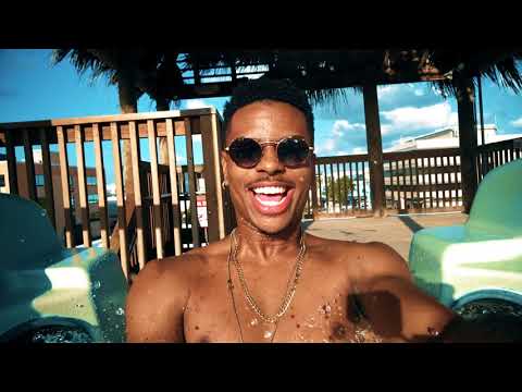 download lagu mp3 mp4 Fresh Carnival, download lagu Fresh Carnival gratis, unduh video klip Fresh Carnival